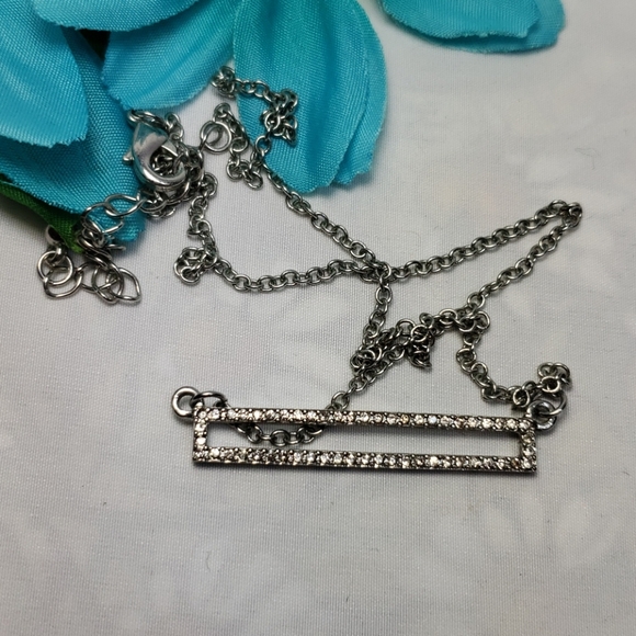 Minimalist Bar Necklace - Picture 3 of 4